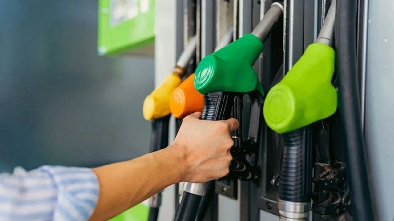 Benzin Fiyatlarına 1,56 TL Zam: Güncel Akaryakıt Fiyatları