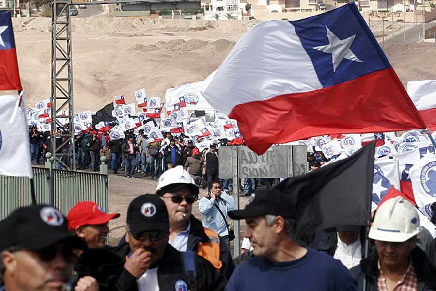 Şili'deki Grev ve Dolar Düşüşü Bakır Fiyatlarını Yükseltti